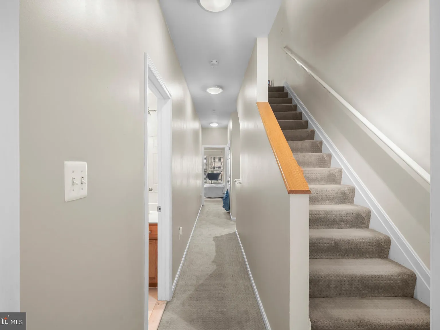 3 bed, 2.5 bath, 2104 sqft, $3,250 — Photo 3