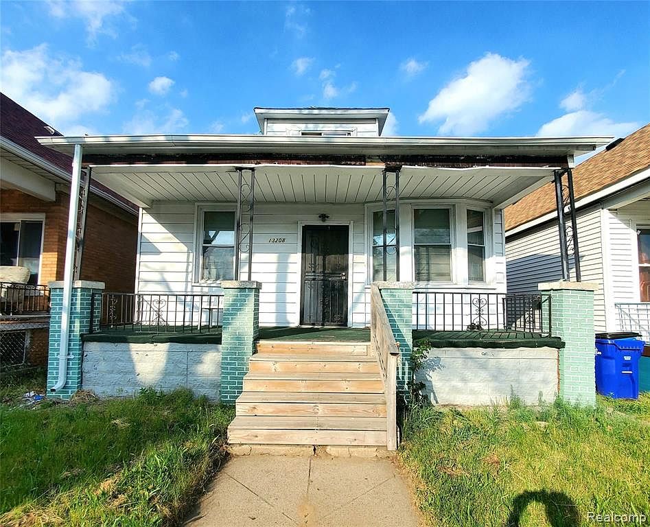 13208 Gallagher Ave, Hamtramck, MI 48212 Zillow