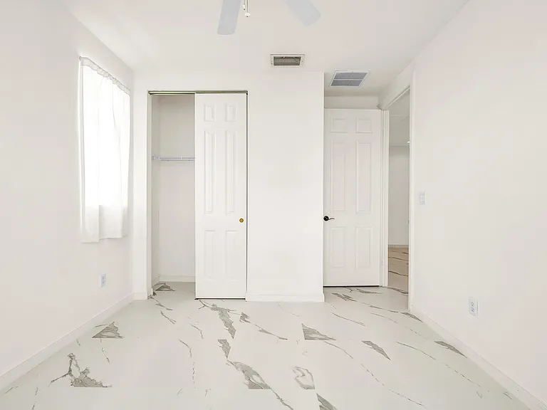 810 Marina Del Ray #6 — Photo 38