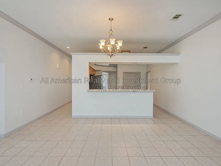 1940 Kadima Cir — Photo 9