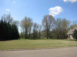 111 Mallard Point Dr, Jackson, TN 38305