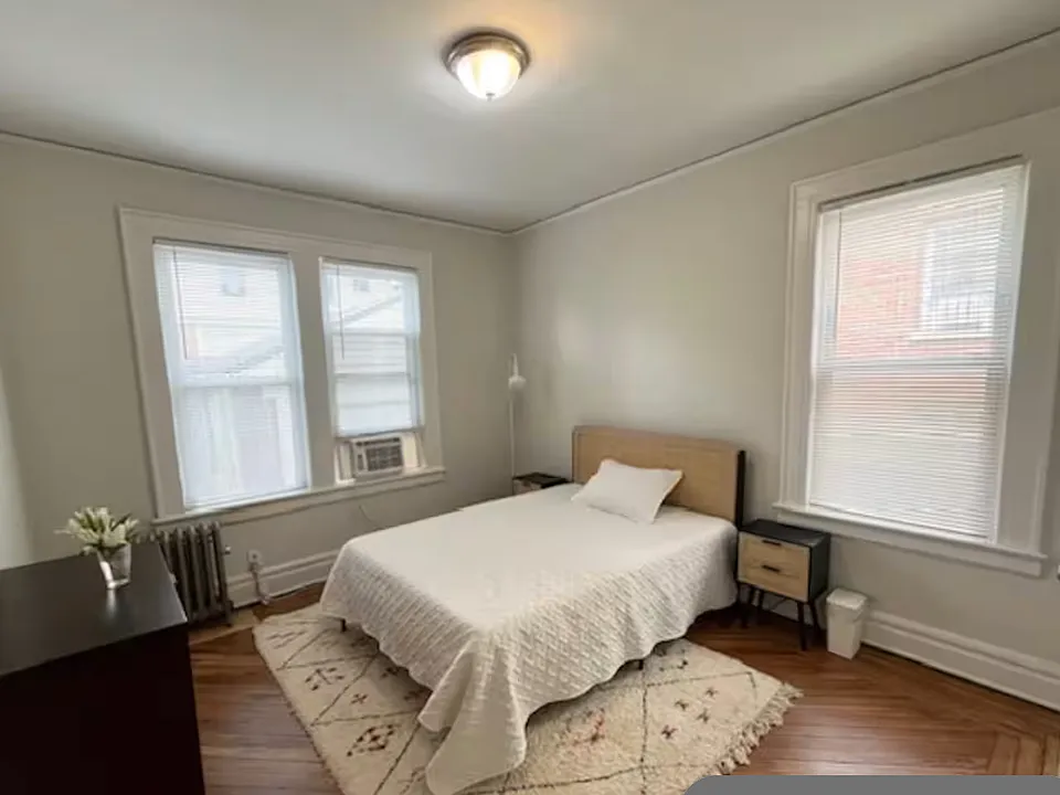 104 Goldsmith Ave #1