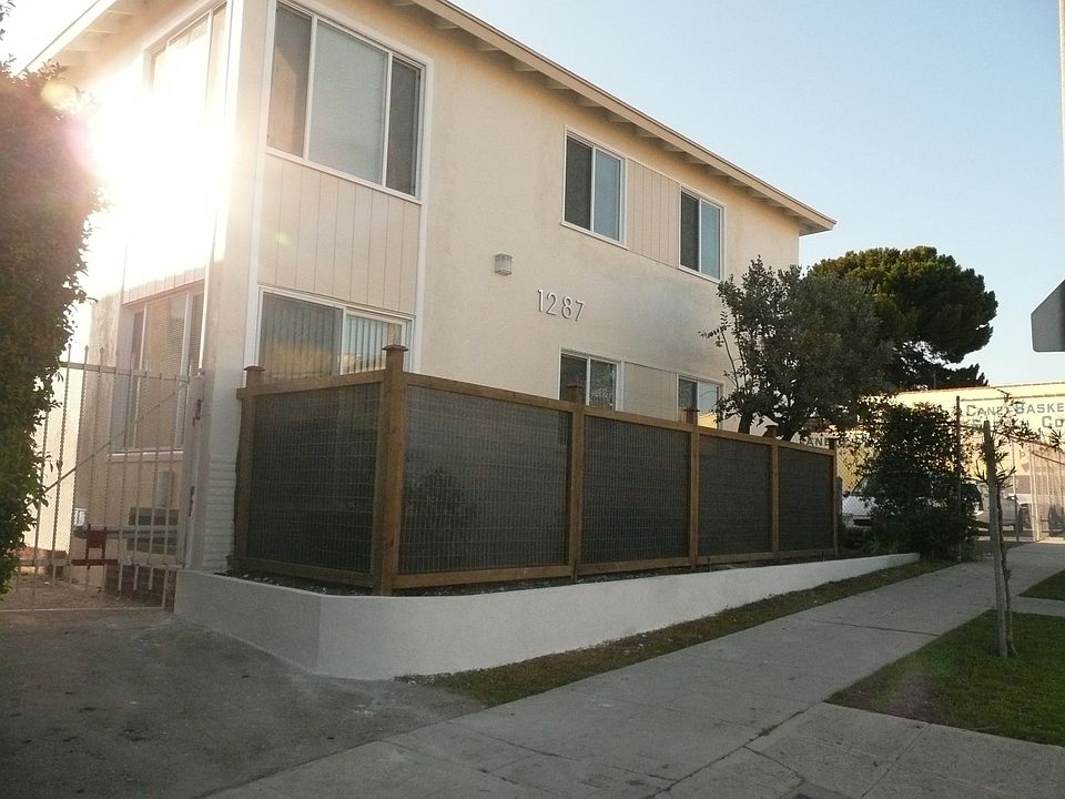 seclusion fence & gate