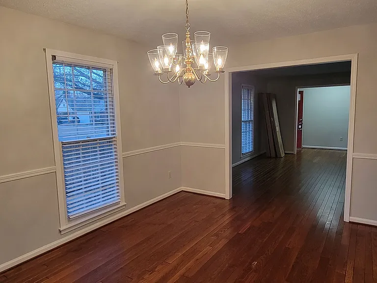 253 Chickering Rd — Photo 13