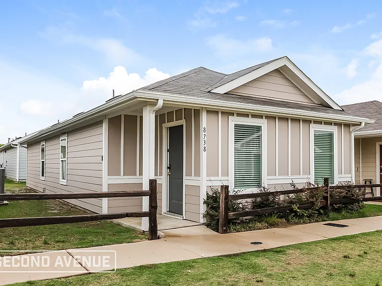 8738 Texas Risinger Dr — Photo 5