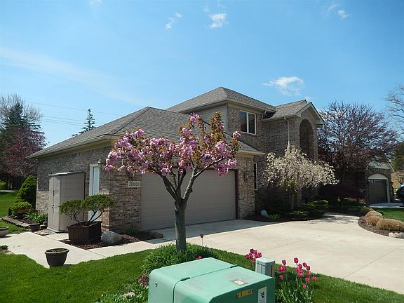 3rd image of 20001 Josephine Dr