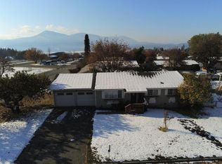 996 S Summit St, Colville, WA 99114