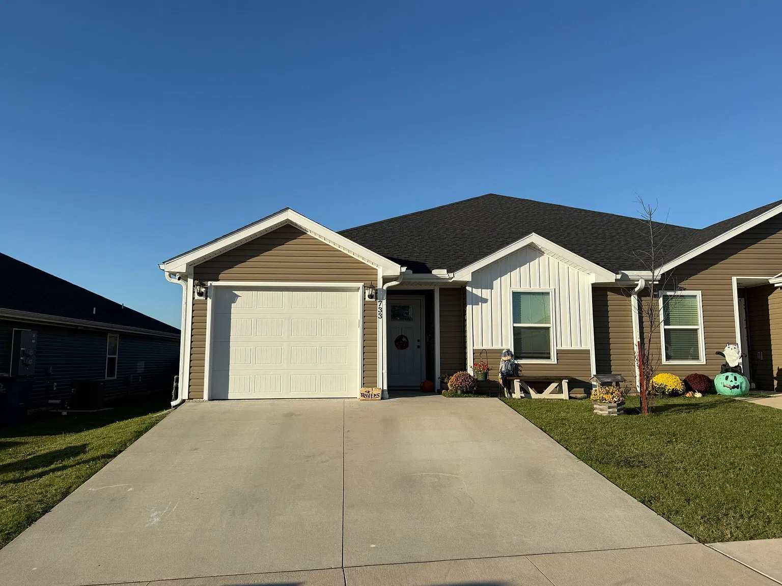 3 bed, 1422 sqft, $1,550 — Photo 2
