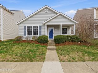 7009 Black Mountain Dr, Louisville, KY 40228