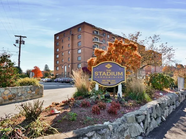 196 Locust St APT 2-602, Lynn, MA 01904