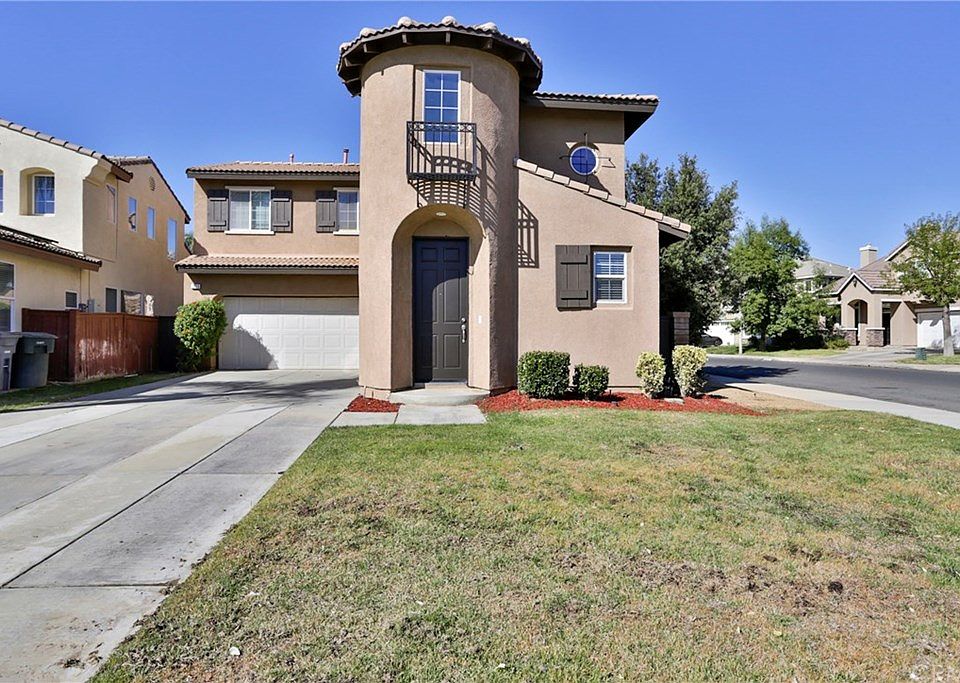 2nd image of 3915 Albillo Loop