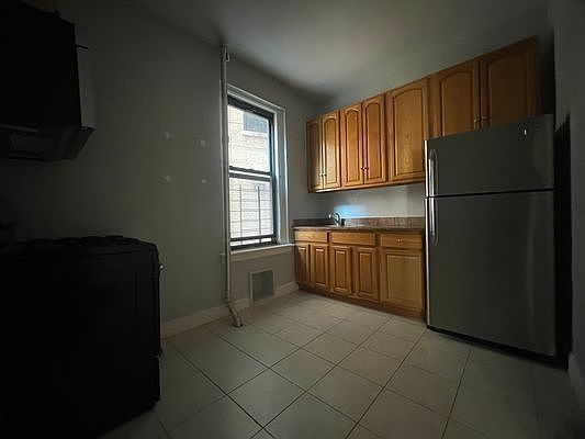 2nd image of 515 W 156th St APT 6
