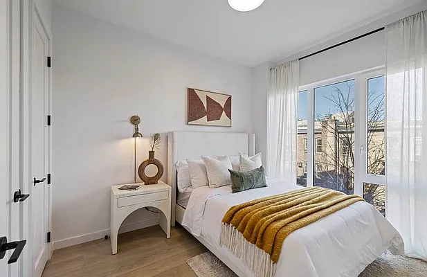 Bedroom, photo 2