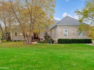 563 Birch Hollow Dr, Antioch, IL 60002