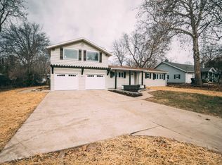 2033 E Wayland St, Springfield, MO 65804