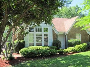 7930 Macon Rd, Cordova, TN 38018