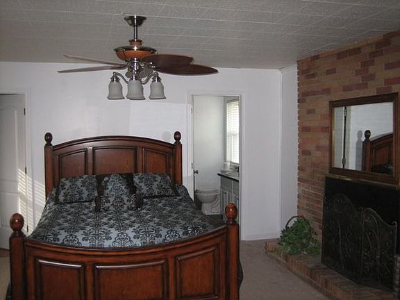 5th image of 5732 Hawthorne Ln