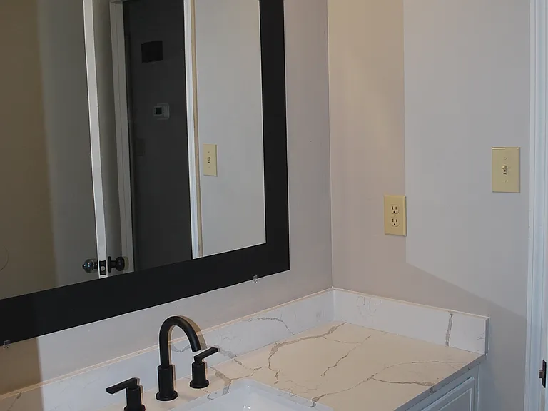 2643 Corning St — Photo 2