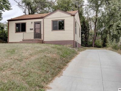 4026 Camden Ave, Omaha, NE, 68111