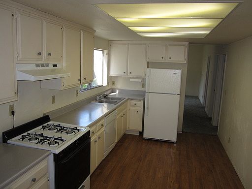 2nd image of 111 Cedar Ave APT 1