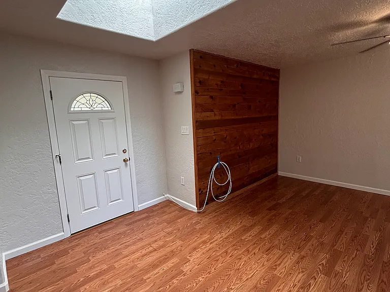 104 Durgin St — Photo 18
