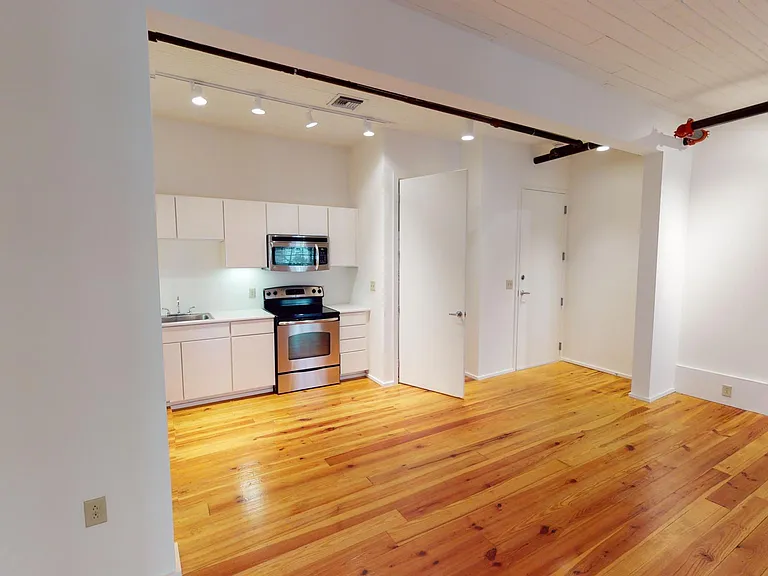 509 Baronne St #101 — Photo 29
