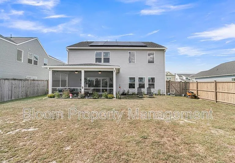 451 Carrara Dr — Photo 43