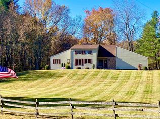 9906 E Schnellville Rd, Birdseye, IN 47513