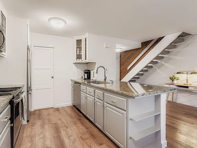 827 Maxwell Ave #H — Photo 10