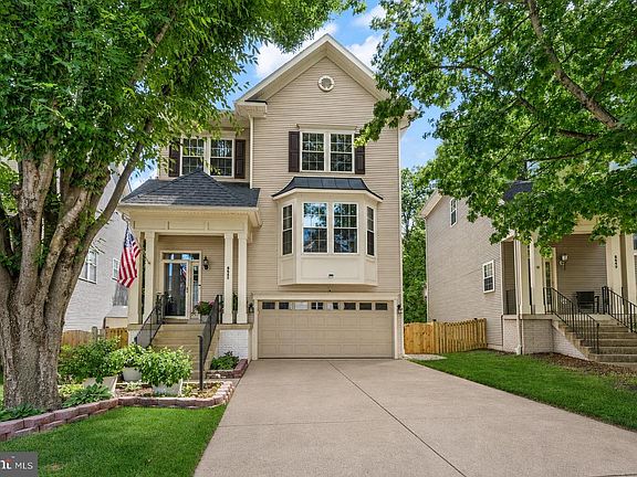 3rd image of 8645 Webster Tavern Way