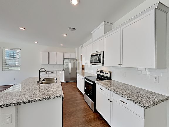 4th image of 6113 Wild Lilac Ct