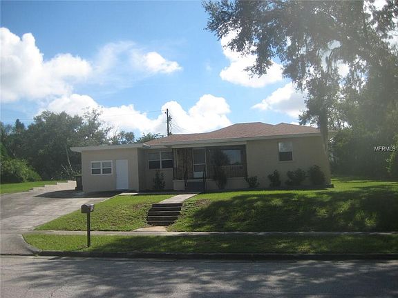 2nd image of 925 Exmoor Way