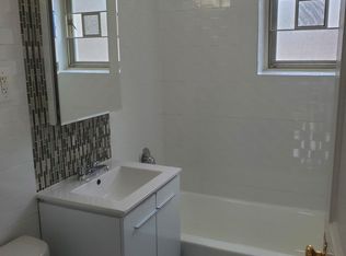 64-20 192nd St, Fresh Meadows, NY 11365