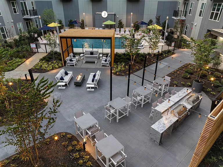 The James at Springline — Photo 25