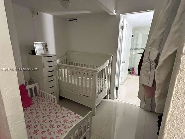 2903 N Miami Beach Blvd #906 — Photo 11