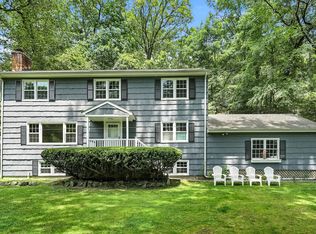 163 Macgregor Dr, Stamford, CT 06902