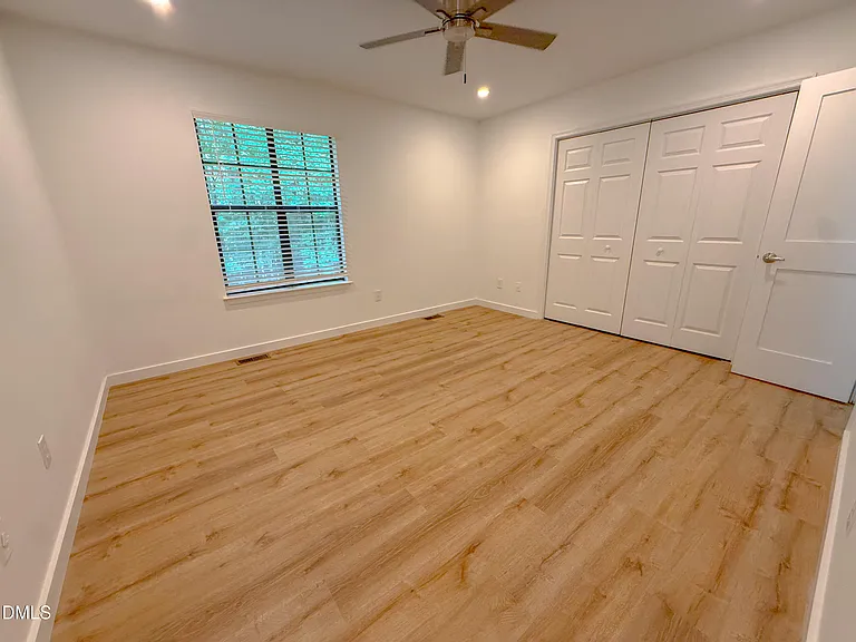 4247 The Oaks Dr — Photo 19