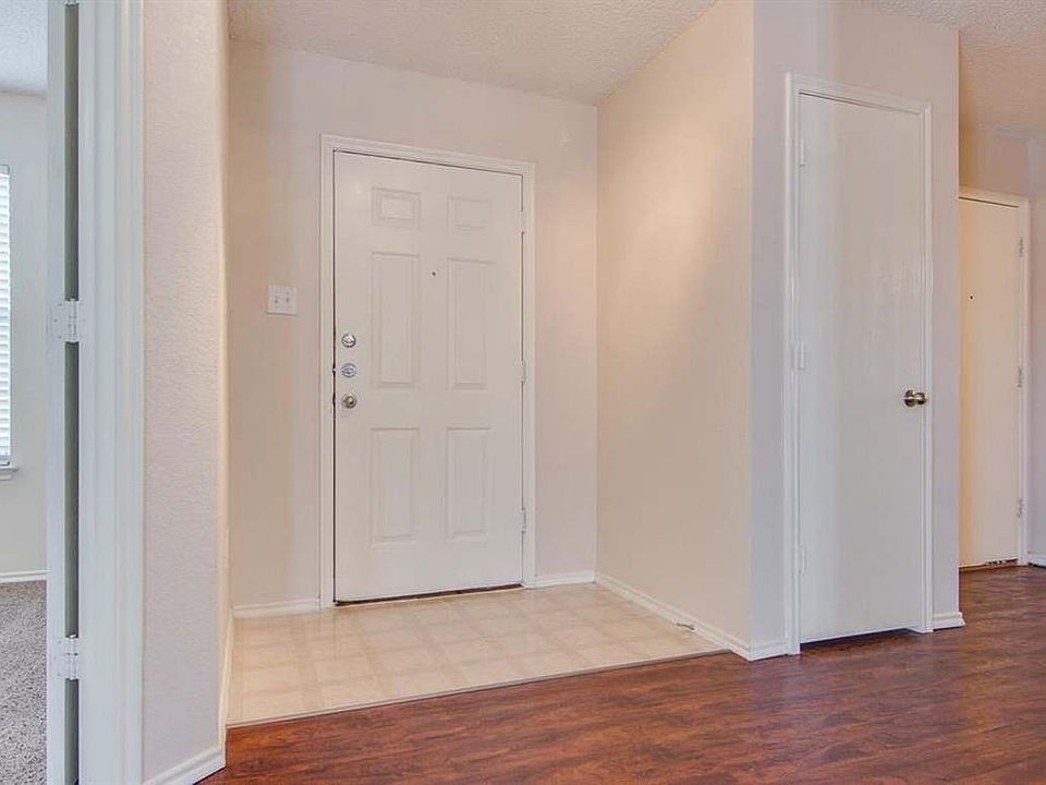1st image of 10720 Irish Glen Trl