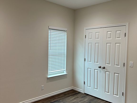 5th image of 621 10th St NE #101