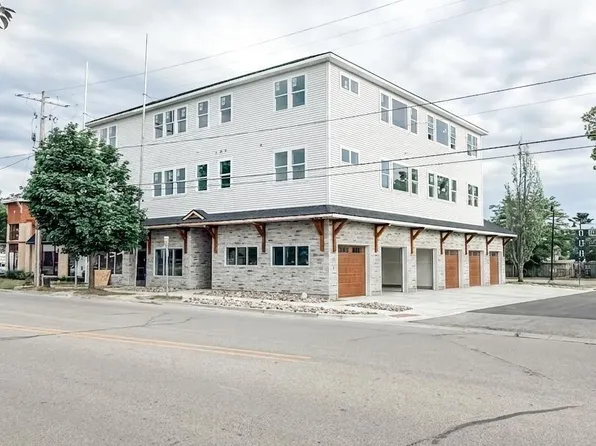 1109 S Carver St #6C, Traverse City, MI 49686