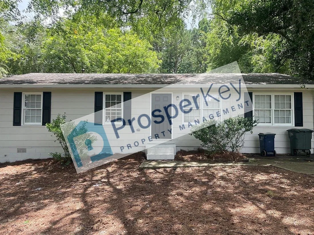 4320 Fayetteville Rd — Photo 2