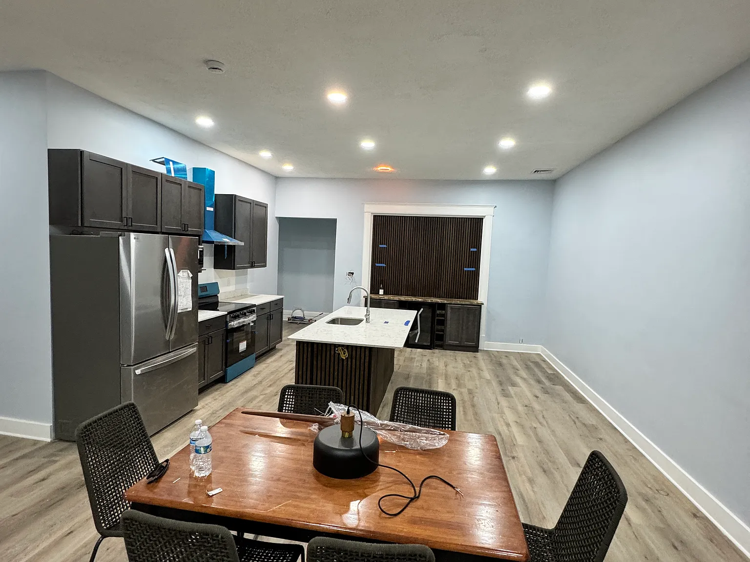 2 bed, 1.5 bath, 1389 sqft, $1,600 — Photo 2