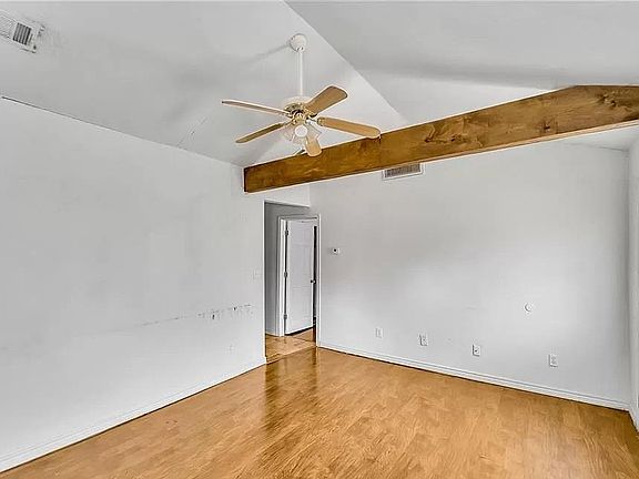 3rd image of 100 W Avenue K