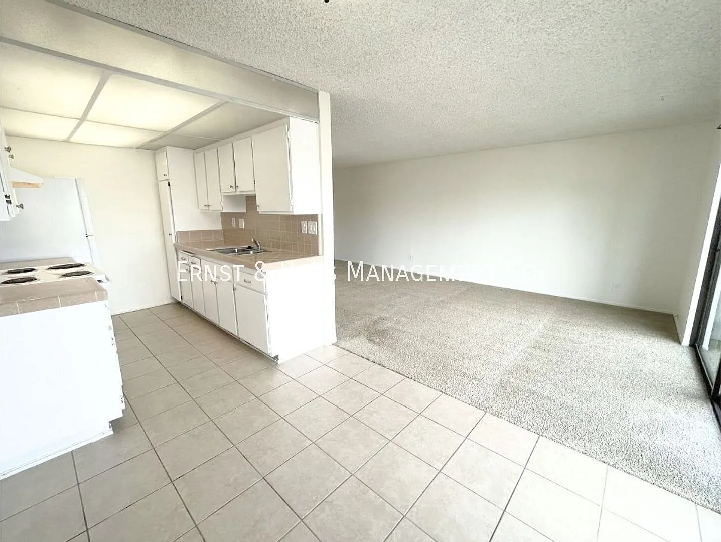 4595 California Ave — Photo 4