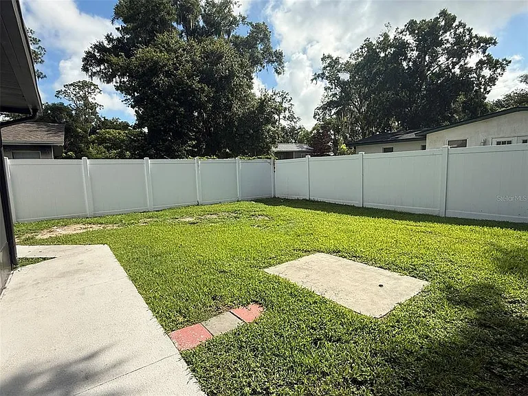 1008 N Bracewell Dr — Photo 18
