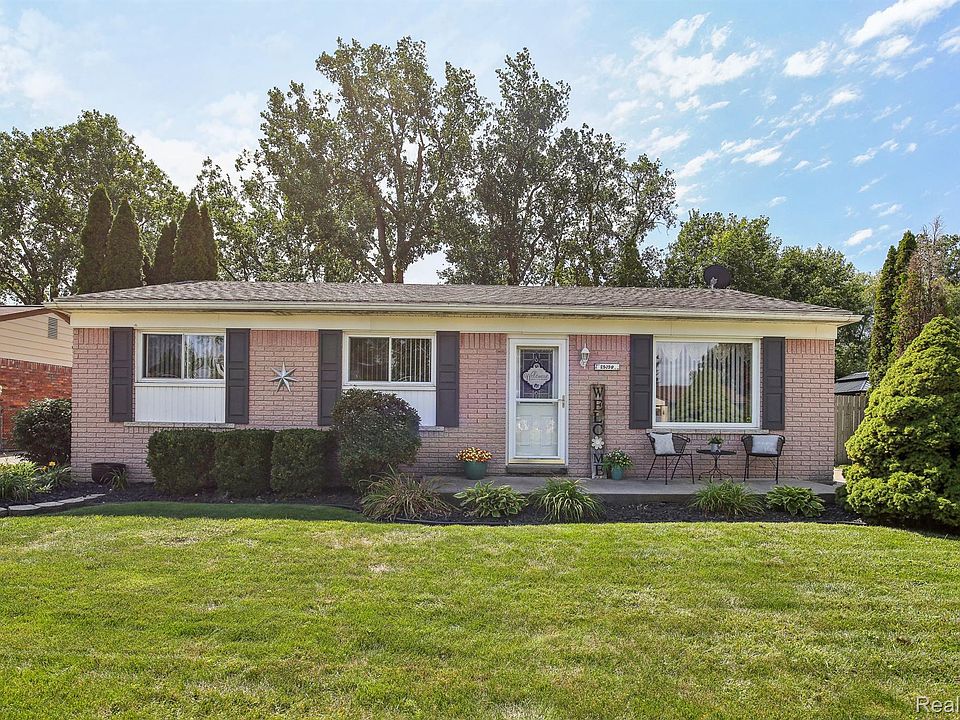 1st image of 25059 Pamela St