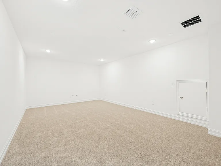 1708 Kendell St — Photo 16