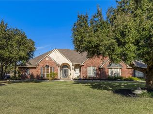 4105 Sweetwater Dr, College Station, TX 77845