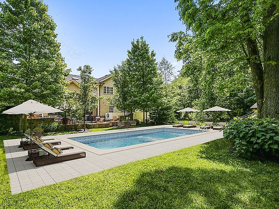 Virtual Pool, Plenty of Room