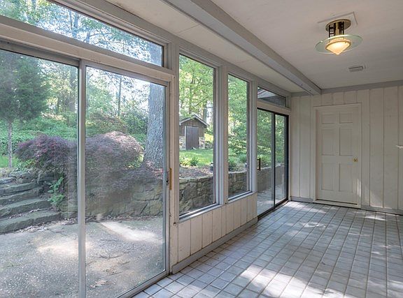 5th image of 3456 Oaklane Dr